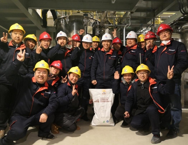 四川能投鼎盛鋰業出產第一袋碳酸鋰 預計2025年產值達100億