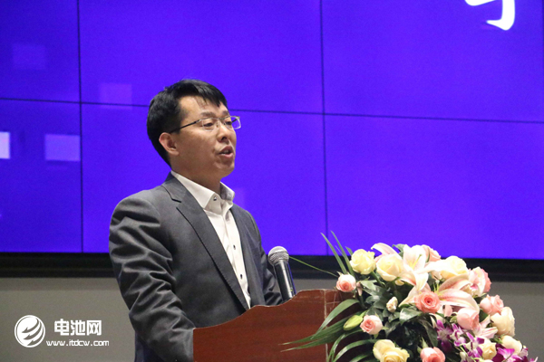 中關村新型電池技術創(chuàng)新聯(lián)盟秘書長、電池“達沃斯”組委會秘書長于清教 中關村新型電池技術創(chuàng)新聯(lián)盟秘書長、電池“達沃斯”組委會秘書長于清教