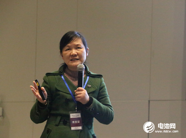 合肥工業(yè)大學二級教授、博士生導師、化學與化工學院副院長張衛(wèi)新 合肥工業(yè)大學二級教授、博士生導師、化學與化工學院副院長張衛(wèi)新