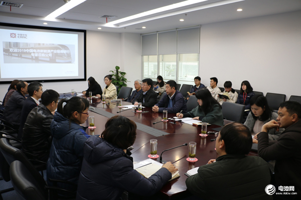 中車株機年產1000臺電力機車 “電動”火車頭拉出535億元出口訂單