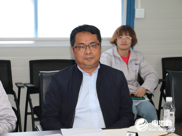 中國電池新能源產業鏈調研團一行與星源材質常州基地相關領導交流、座談 中國電池新能源產業鏈調研團一行與星源材質常州基地相關領導交流、座談