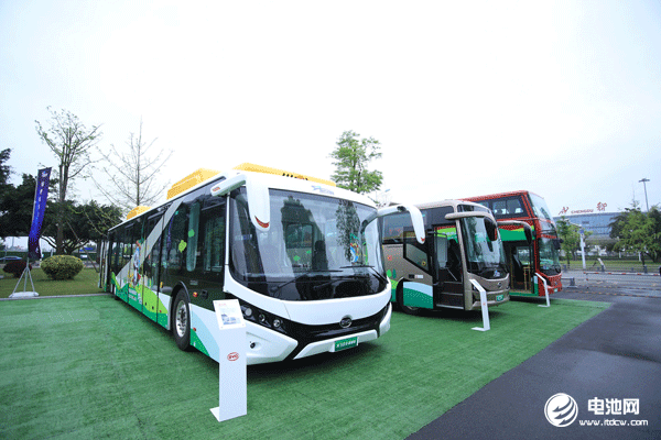 四川機(jī)場(chǎng)集團(tuán)與比亞迪簽署戰(zhàn)略合作協(xié)議 四川機(jī)場(chǎng)集團(tuán)與比亞迪簽署戰(zhàn)略合作協(xié)議