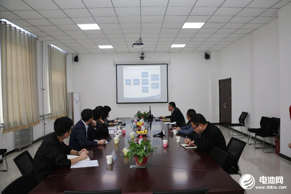 中國電池新能源產業鏈調研團一行與派瑞特氣相關領導交流、座談 中國電池新能源產業鏈調研團一行與派瑞特氣相關領導交流、座談