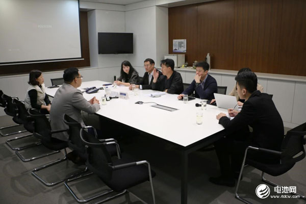 中國電池新能源產(chǎn)業(yè)鏈調(diào)研團一行與蜂巢能源相關(guān)領(lǐng)導(dǎo)交流、座談
