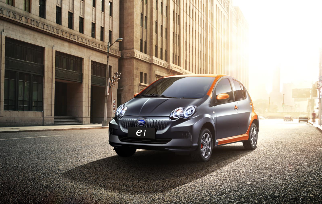 來電先享價(jià)5.99萬起 比亞迪e系列純電動e1低碳上市