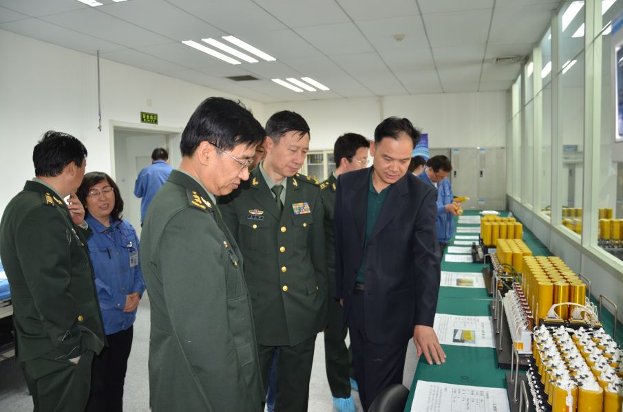 中央軍委裝備發(fā)展部副部長(zhǎng)張育林中將蒞臨18所調(diào)研