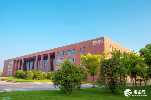 上半年鐵鋰EV乘用車18%續(xù)航超400km 預(yù)計(jì)今年鐵鋰裝機(jī)量提升至4Gwh