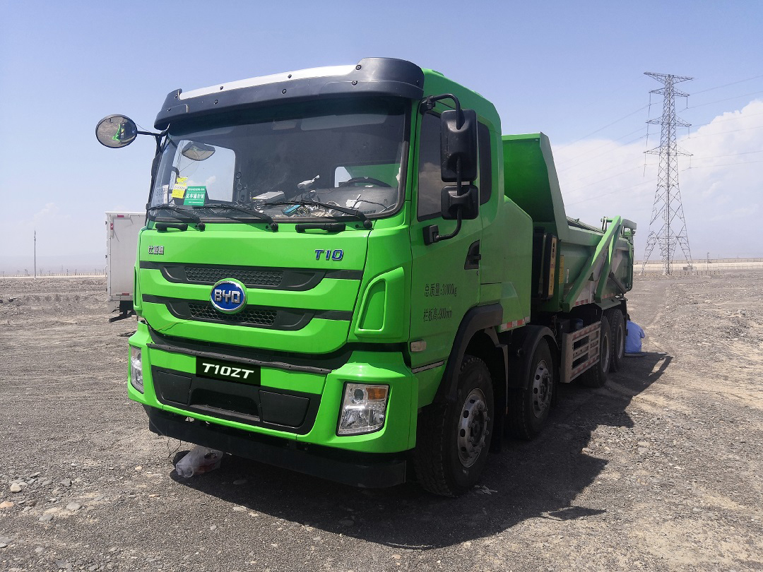 比亞迪純電動(dòng)自卸車(chē)挑戰(zhàn)高溫極限 彰顯新能源重卡領(lǐng)域先進(jìn)技術(shù)