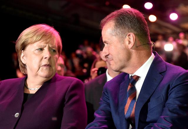 大眾集團(tuán)ID.3電動(dòng)車舉行投產(chǎn)儀式 德國總理默克爾出席