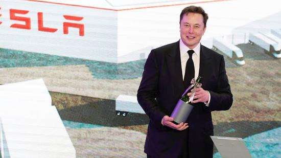 松下電池業務首次季度盈利 助推特斯拉股價大漲