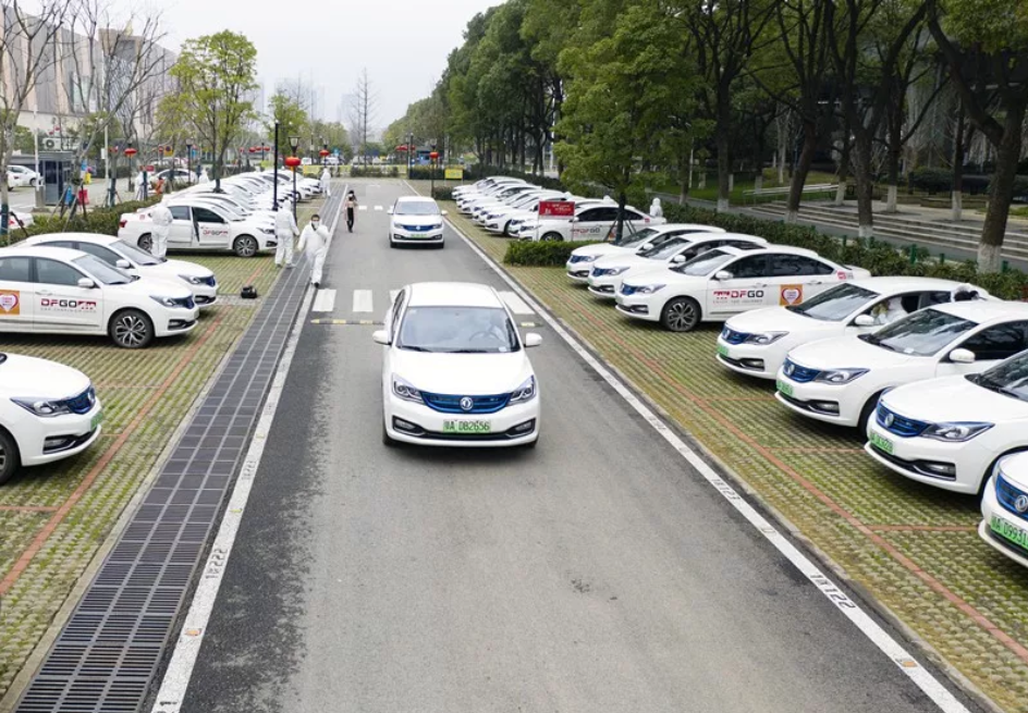 攜手戰(zhàn)“疫” 東風(fēng)公司累計(jì)向湖北捐贈(zèng)款物6118萬元 攜手戰(zhàn)“疫” 東風(fēng)公司累計(jì)向湖北捐贈(zèng)款物6118萬元