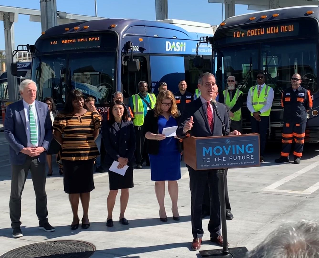 賈西迪宣布美國歷史上最大的純電動(dòng)大巴訂單——155臺(tái)