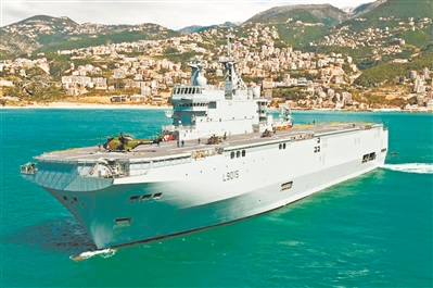 圖為采用全電推進系統的西北風級兩棲攻擊艦。解放軍報原文配圖