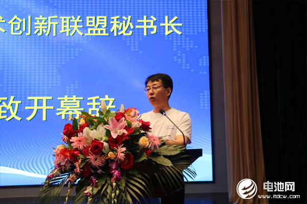 中關(guān)村新型電池技術(shù)創(chuàng)新聯(lián)盟秘書(shū)長(zhǎng)/電池百人會(huì)理事長(zhǎng)于清教 中關(guān)村新型電池技術(shù)創(chuàng)新聯(lián)盟秘書(shū)長(zhǎng)/電池百人會(huì)理事長(zhǎng)于清教