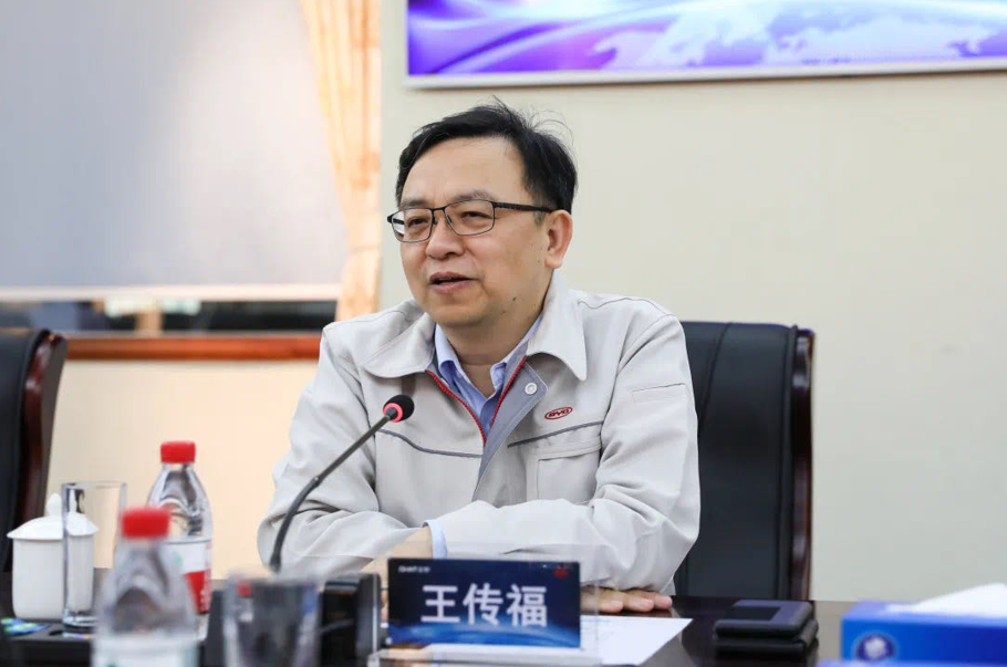 比亞迪董事長(zhǎng)兼總裁王傳福