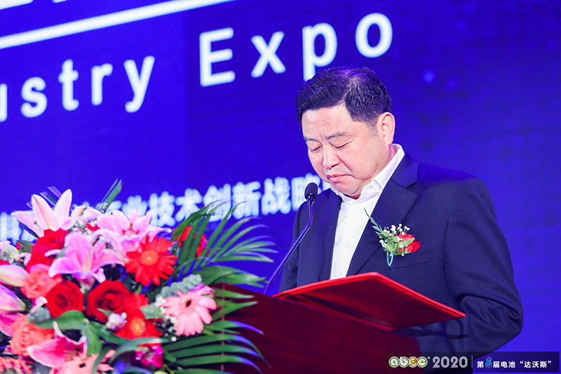 長沙市市委常委、常務副市長夏建平