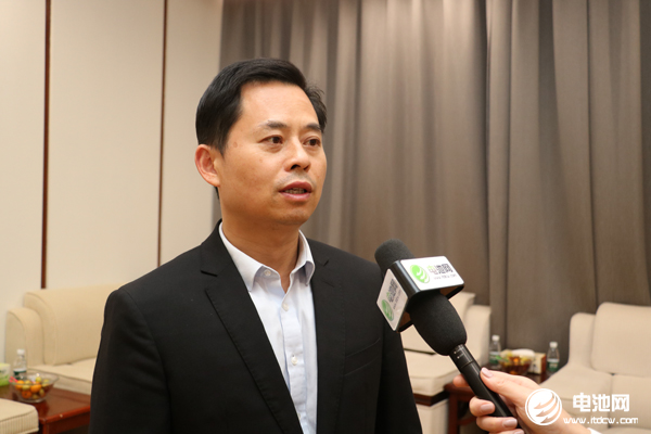 寧鄉(xiāng)高新區(qū)黨工委委員、管委會(huì)副主任劉穎