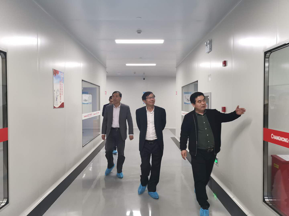 四川長虹電子控股集團有限公司董事長、總經理、黨委書記趙勇視察長虹三杰