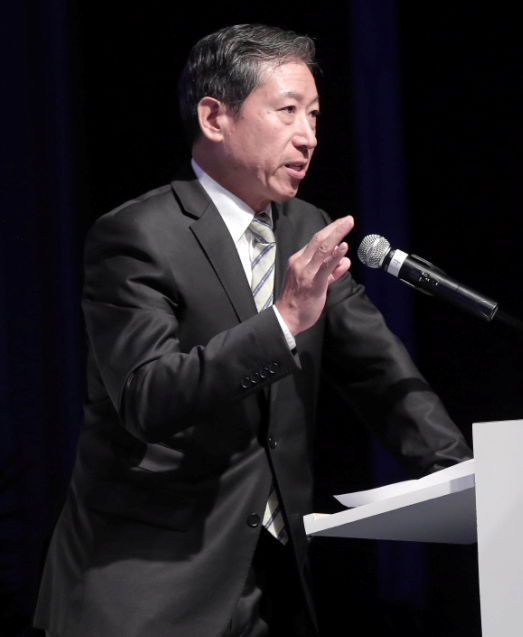 深圳市雄韜電源科技股份有限公司董事長張華農(nóng)