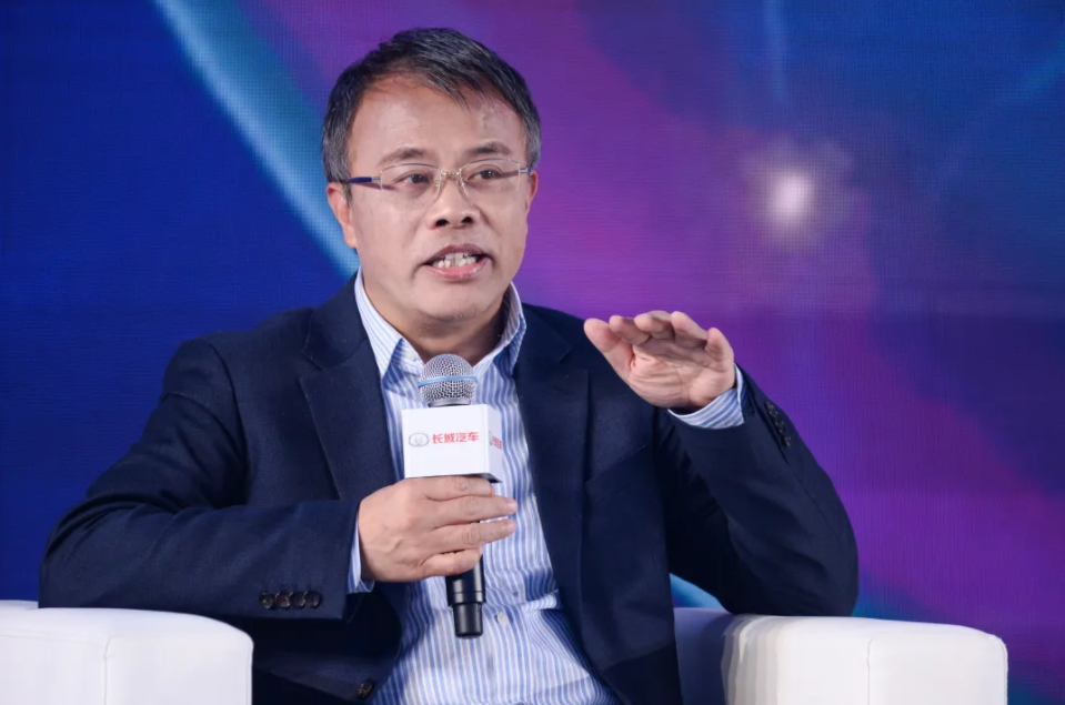 同濟大學教授、國家重點科技計劃“新能源汽車”總體組專家余卓平