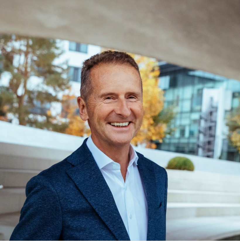 大眾汽車集團(tuán)首席執(zhí)行官赫伯特·迪斯