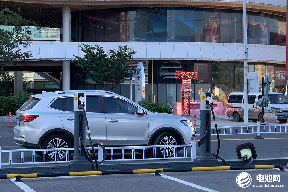 新能源汽車,電動汽車,插電混動