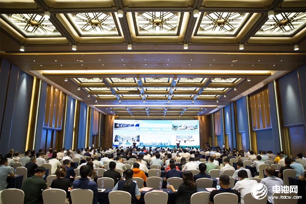 多氟多南寧鋰電池項(xiàng)目奠基儀式暨南寧市新能源汽車產(chǎn)業(yè)招商推介會活動現(xiàn)場