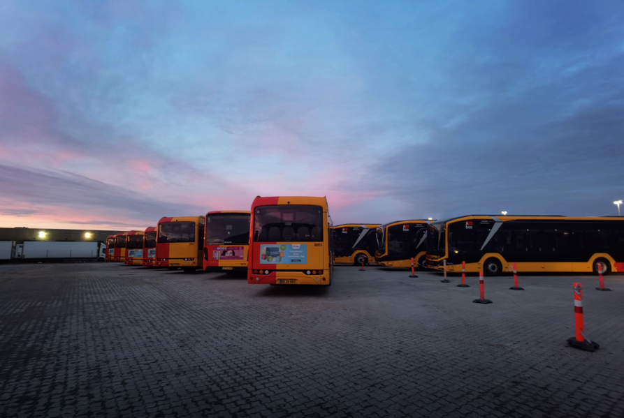 比亞迪全新13米純電動巴士 比亞迪全新13米純電動巴士