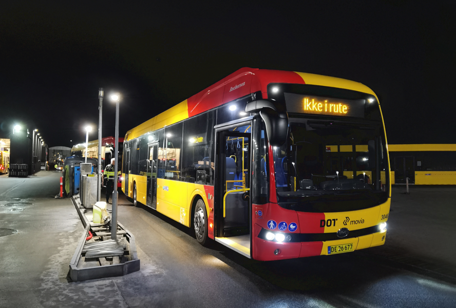 比亞迪全新13米純電動巴士 比亞迪全新13米純電動巴士