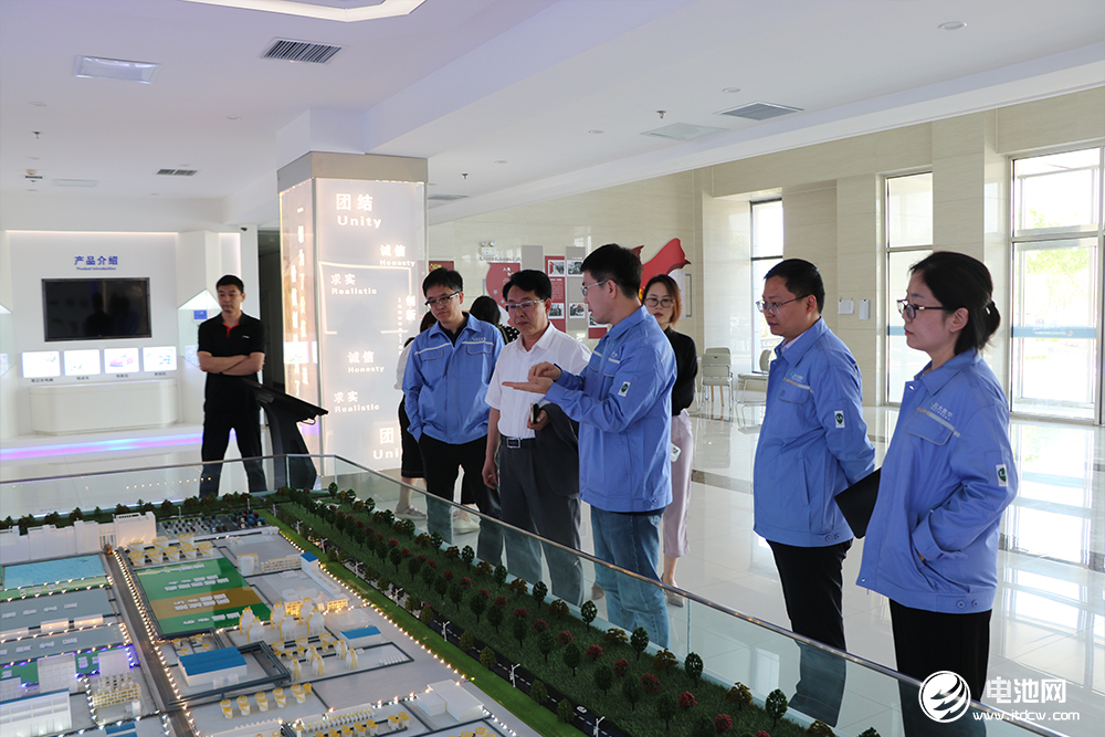 中關村新型電池技術創新聯盟秘書長于清教一行參觀考察石大勝華 中關村新型電池技術創新聯盟秘書長于清教一行參觀考察石大勝華