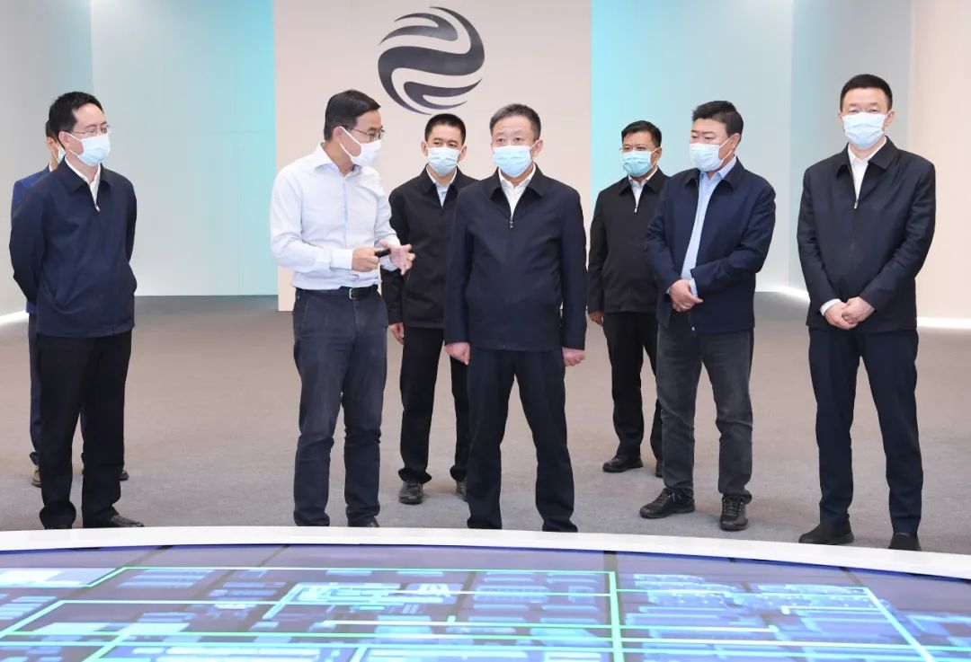 內蒙古自治區黨委書記孫紹騁調研遠景鄂爾多斯零碳產業園