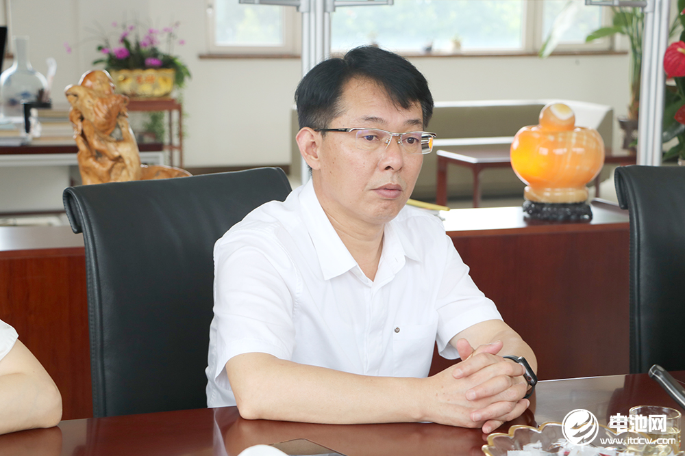 中關(guān)村新型電池技術(shù)創(chuàng)新聯(lián)盟秘書長(zhǎng)于清教一行參觀調(diào)研凱能科技