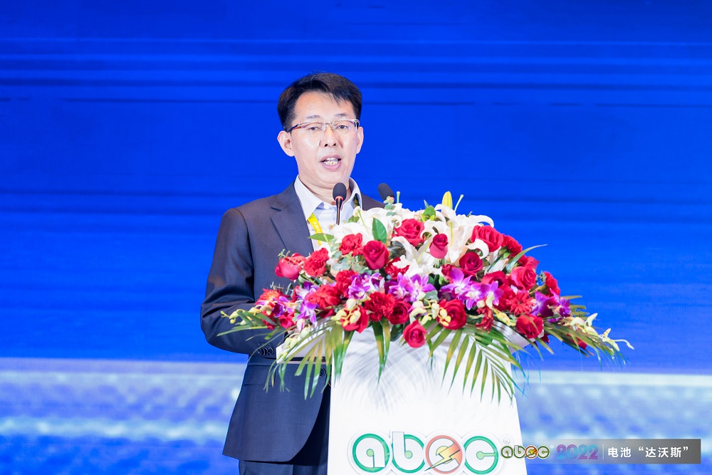 中關村新型電池技術創新聯盟秘書長、電池百人會理事長于清教 中關村新型電池技術創新聯盟秘書長、電池百人會理事長于清教
