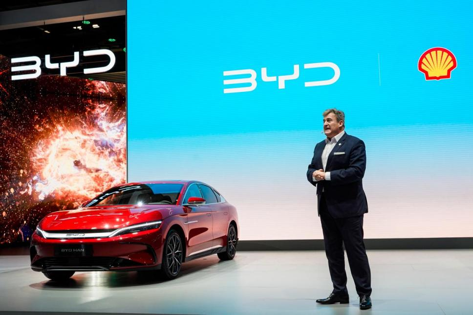 比亞迪攜三款電動(dòng)車(chē)型亮相巴黎車(chē)展 比亞迪攜三款電動(dòng)車(chē)型亮相巴黎車(chē)展