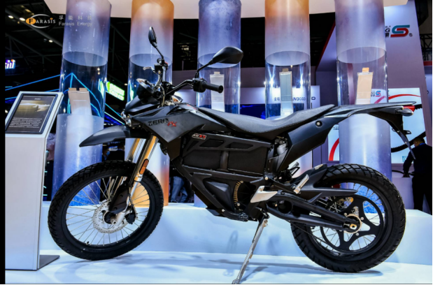 本屆摩博會(huì)上，孚能展臺(tái)展出ZERO展車