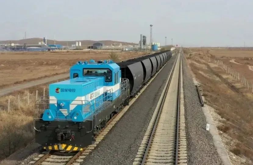 中國首臺氫燃料電池混合動力機車安全運行突破2萬公里