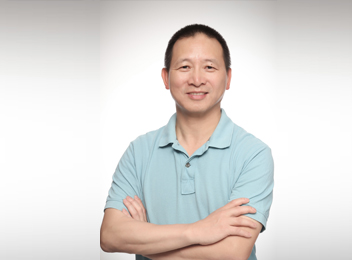 上海前晨汽車科技有限公司創始人、董事長兼CEO 黃晨東