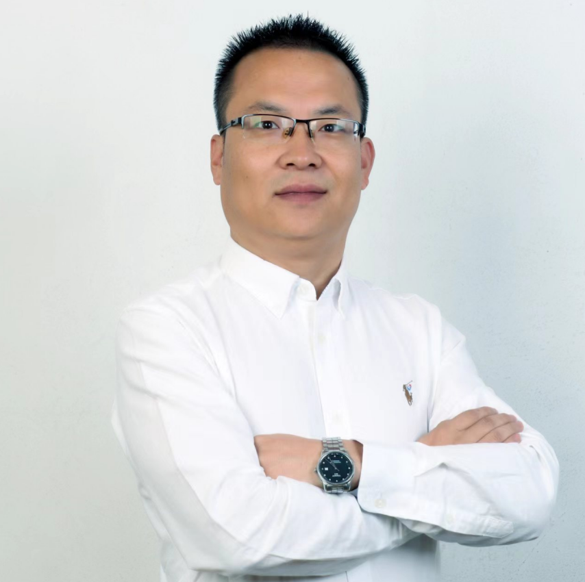 宏氟鋰業(yè)集團 副總經(jīng)理 陰兆剛 宏氟鋰業(yè)集團 副總經(jīng)理 陰兆剛