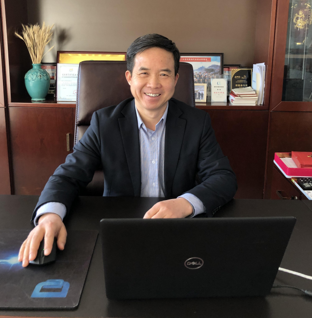 青島國軒電池有限公司 董事長 汪衛東 青島國軒電池有限公司 董事長 汪衛東