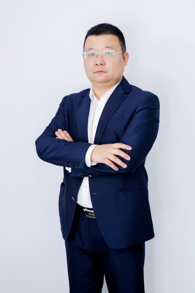 瑞浦蘭鈞能源股份有限公司 營銷中心總經理 張小聰 瑞浦蘭鈞能源股份有限公司 營銷中心總經理 張小聰