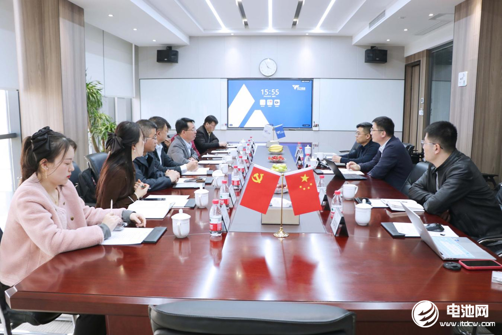 中國(guó)電池新能源產(chǎn)業(yè)鏈調(diào)研團(tuán)一行參觀考察天力鋰能 中國(guó)電池新能源產(chǎn)業(yè)鏈調(diào)研團(tuán)一行參觀考察天力鋰能