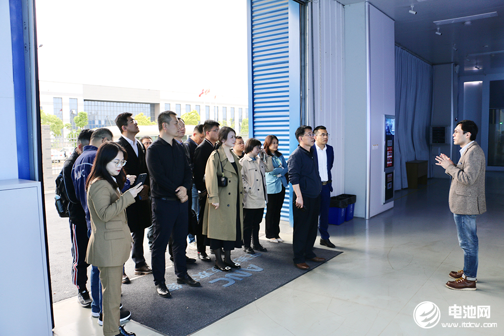 中國電池新能源產業鏈調研團一行參觀考察安馳科技 中國電池新能源產業鏈調研團一行參觀考察安馳科技