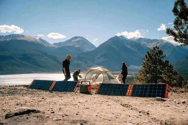 華寶新能旗下Jackery電小二太陽(yáng)能板全系獲IEC國(guó)際權(quán)威認(rèn)證