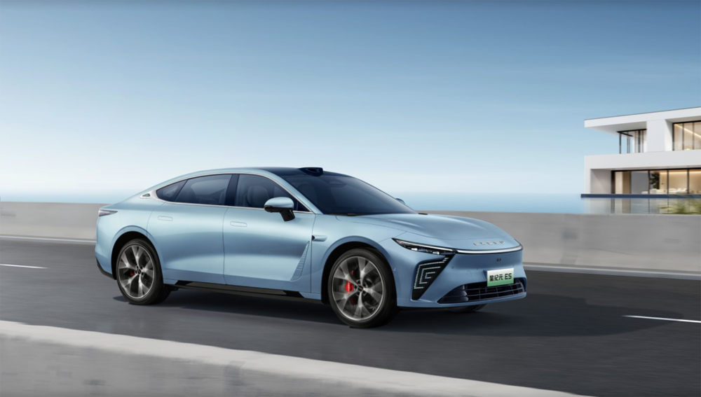 集26年造車實力 星紀元ES點亮“塔尖”星途 集26年造車實力 星紀元ES點亮“塔尖”星途