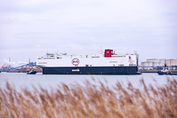 前兩月我國出口機電產(chǎn)品2.22萬億元 其中出口汽車1118.9億元