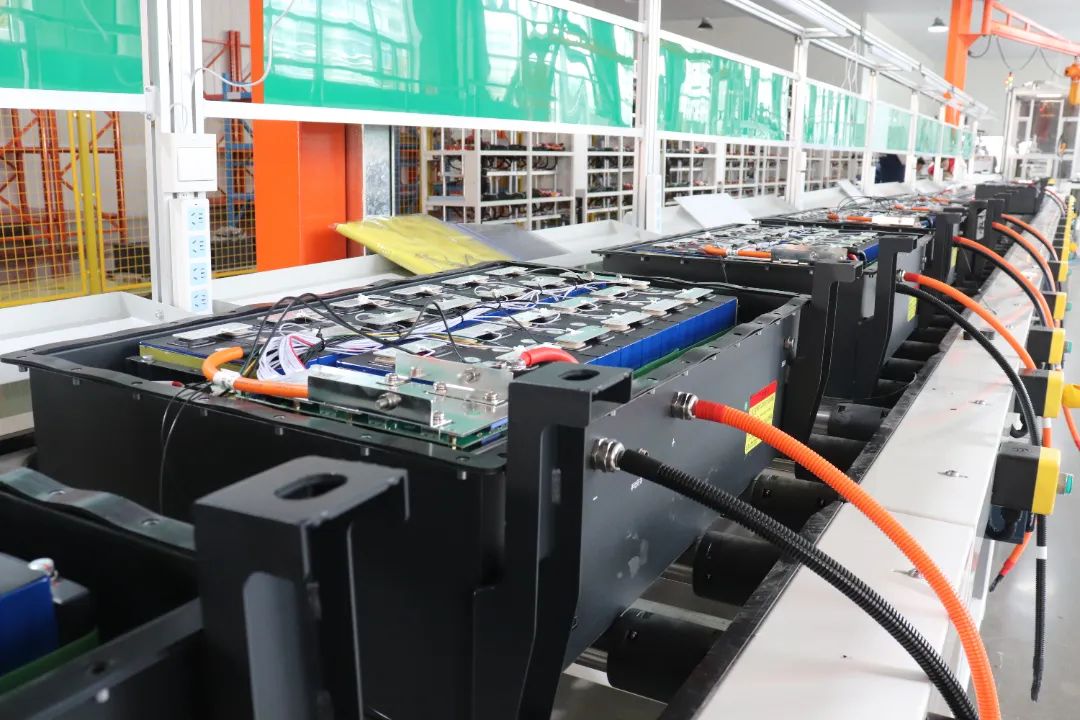 采用蜂巢能源電芯!日照鴻蒙PACK鋰電池工廠調試運行