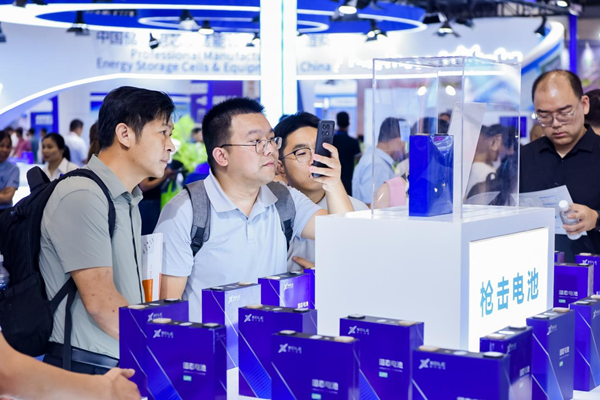 同質化競爭嚴重？低溫電池與固態電池量產先鋒走出差異化路線