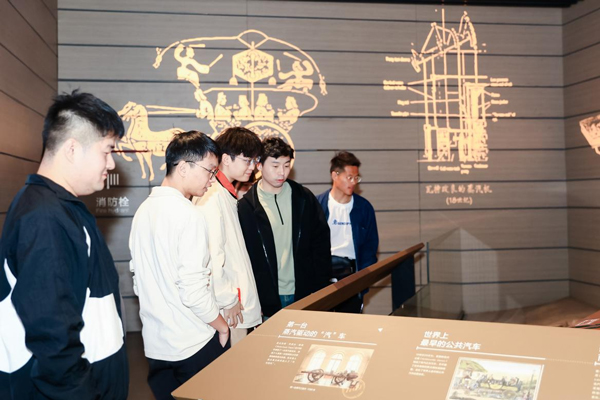 TA來了！中國首個新能源汽車科普館在河南鄭州開館