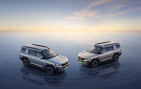 國貨旗艦來了!比亞迪華為聯合發布方程豹 豹8上市,售價37.98萬元起 國貨旗艦來了!比亞迪華為聯合發布方程豹 豹8上市,售價37.98萬元起