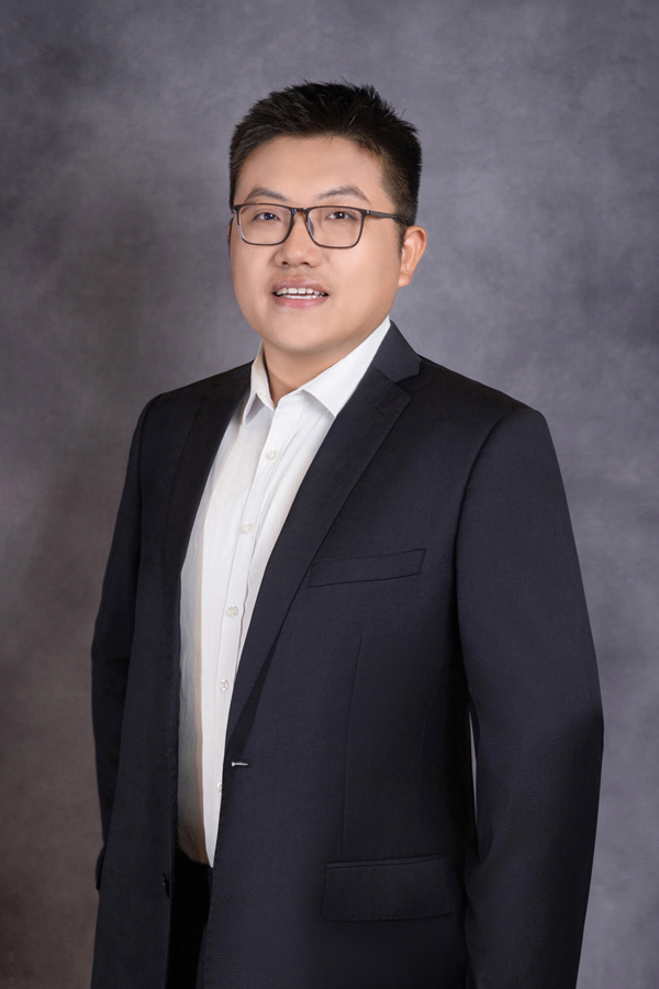 清陶(昆山)能源發(fā)展集團股份有限公司 總經(jīng)理 李崢 清陶(昆山)能源發(fā)展集團股份有限公司 總經(jīng)理 李崢